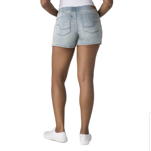 Size 20 Women's Levi lounge shorts - Picture 2 of 6